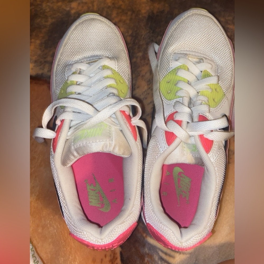 Nike air max white pink neon green